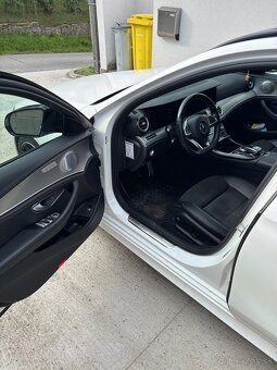 Mercedes Benz E 220d 4matic w213 2017 - 5