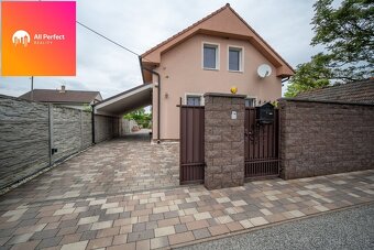 Na predaj rodinný dom s bazénom v Opoji - 5