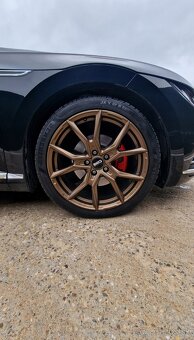 5x112 R19 235/40 R19 - 5