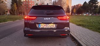 Kia Ceed SW 1.5 T-GDI Automat 2025 v Záruke - 5