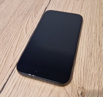 Apple iphone 16 čierny - 5