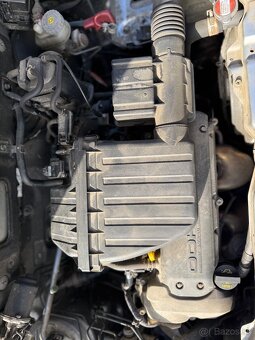 Rozpredam Suzuki Ignis 1.33 M13A 2008 - 5