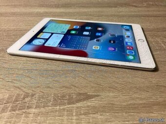 9.7” tablet iPad Air 2 / 64GB Silver prasknutý displej - 5