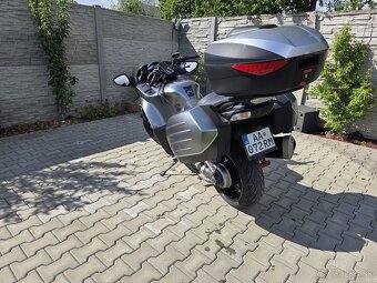 Kawasaki GTR 1400 - 5