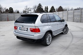 BMW X5 4.4i V8 E53 - 5