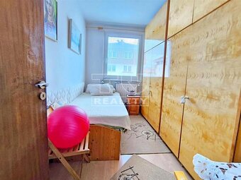 Na predaj 4 izbový byt s balkónom po čiastočnej... - 5