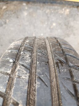 Pneu 185/65 R15 - 5