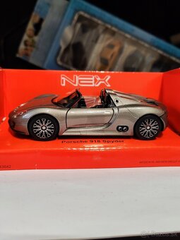 Modely áut Porsche, Jaguár - 5