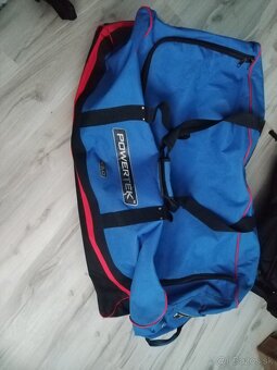 Brankárska výstroj. - 5