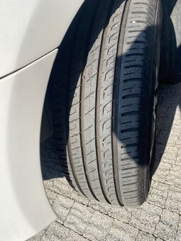 Predám VW Golf 6, 1.6 TDI - 5