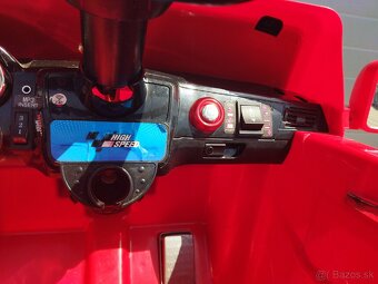 Detské elektrické autíčko Mercedes - 5