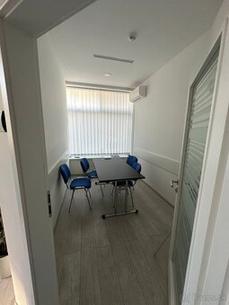 Kancelárske/obchodné priestory Bratislava - 213 m2 - 5