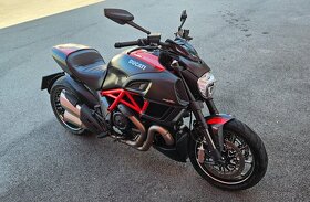 Ducati Diavel 1200 Carbon 2016 - 5