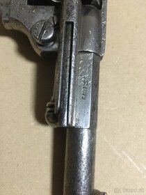 Historický revolver - 5