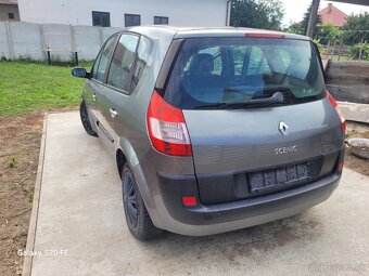 Renault Megane Scenic - 5