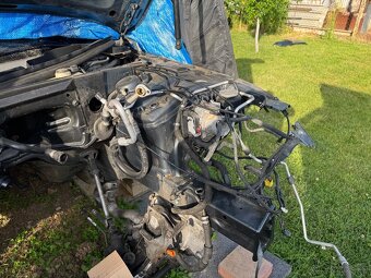 Rozpredám Audi A4 b8 - 5