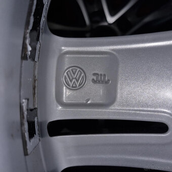 Hliníkové Volkswagen disky 5x120 R17 8J ET49 - 5