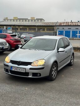 Volkswagen Golf 5 - 5