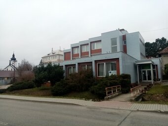 Na predaj dva prevádzkové budovy . Aj jednotlivo - 5