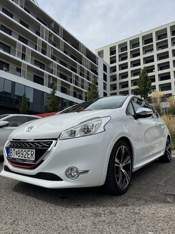 Peugeot 208 GTi 200THP - 5