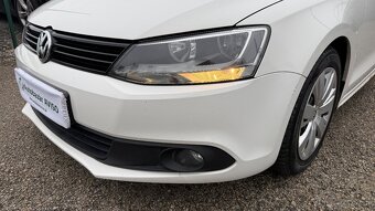 Volkswagen Jetta 1.6 TDI Comfortline - 5