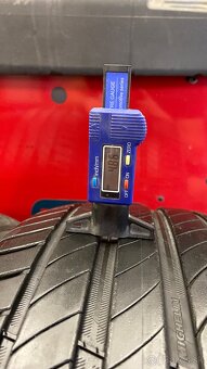 MICHELIN - 225/45 R18 - 5
