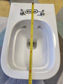 Predám závesné WC Rimfree s hlbokým splachovaním - 5