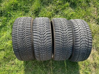 ZIMNE 215/40 r18 zimne Hankook iCept EVO3, 7-8mm - 5