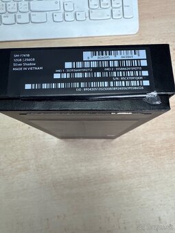 Samsung galaxy Z flip6, 256 GB, - 5