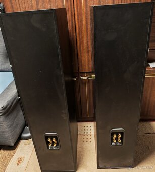 Bowers & Wilkins - 5