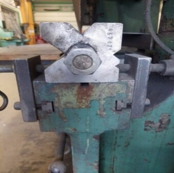 LO 50/2500 ohraňovací lis, rok výroby 1972 - 5