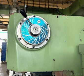 Frézka svislá konzolová FVE 20 - 5