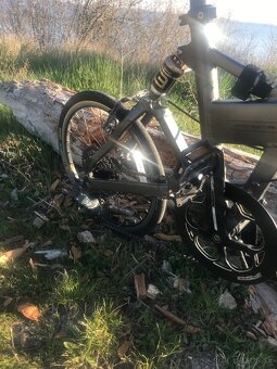 Predám Top skladací bicykel Dahon Jetstream P8 - 5