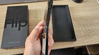 Poškodený Samsung Galaxy Z Flip 4 na diely - 5