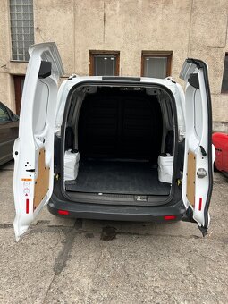 Ford Transit Courier - 5