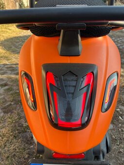 Vespa Primavera 150 - 5