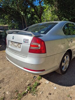 Predám náhradné diely na Škoda Octavia II 2 sedan VRS - 5