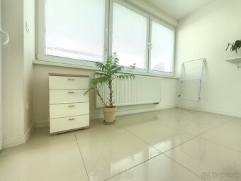 Exkluzívny predaj 4izbového rodinného domu po kompletnej rek - 5