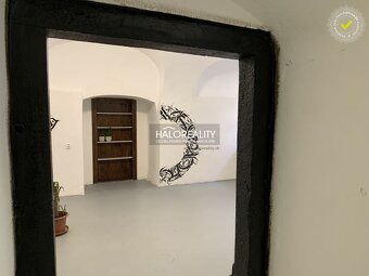 HALO reality - Prenájom, administratívny priestor Banská Bys - 5