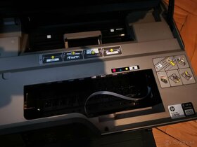 HP DeskJet 3525 - multifunkčnú tlačiareň - 5