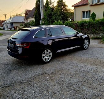 Predam skoda superb combi 1 6 tdi 88kw rok 2017 - 5