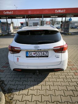 Hyundai i40 CW 1,7 CRDi/ 104 kW - 5