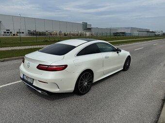 Mercedes Benz E coupé - 5