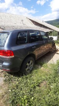 Volkswagen Touareg 2.5 - 5