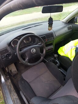 Volkswagen Golf 1.6 77kw - 5