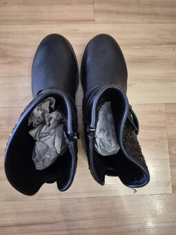 Dámske čižmy Blue Box 40 - 5