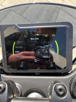 Husqvarna Svartpilen 401 (2024), 32 kW, TOP stav - 5