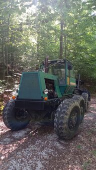 Predám Lesný traktor - 5