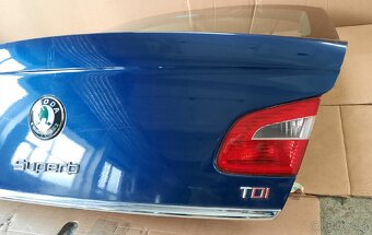 dvere kufra Superb 2 sedan LF5Q 8D8D - 5