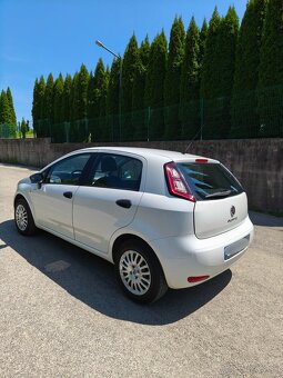 Fiat Punto 1.2 Benzín ,2012, len 129 000km, Rezervované - 5